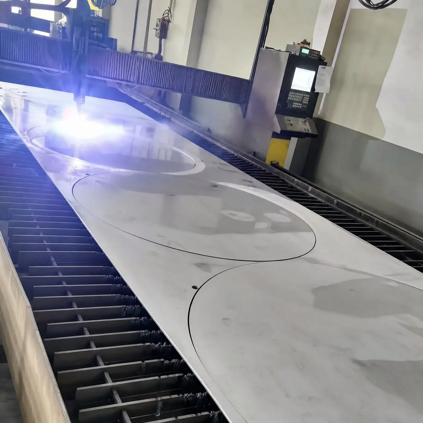 On the Floor — Steelhui stainless steel fabrication