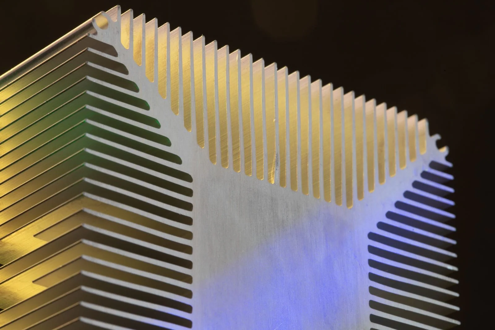 Aluminium heat sink fins cooling