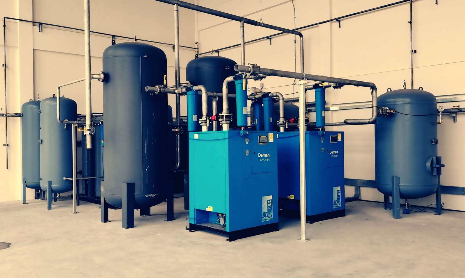 Industrial pressure vessel steel tank