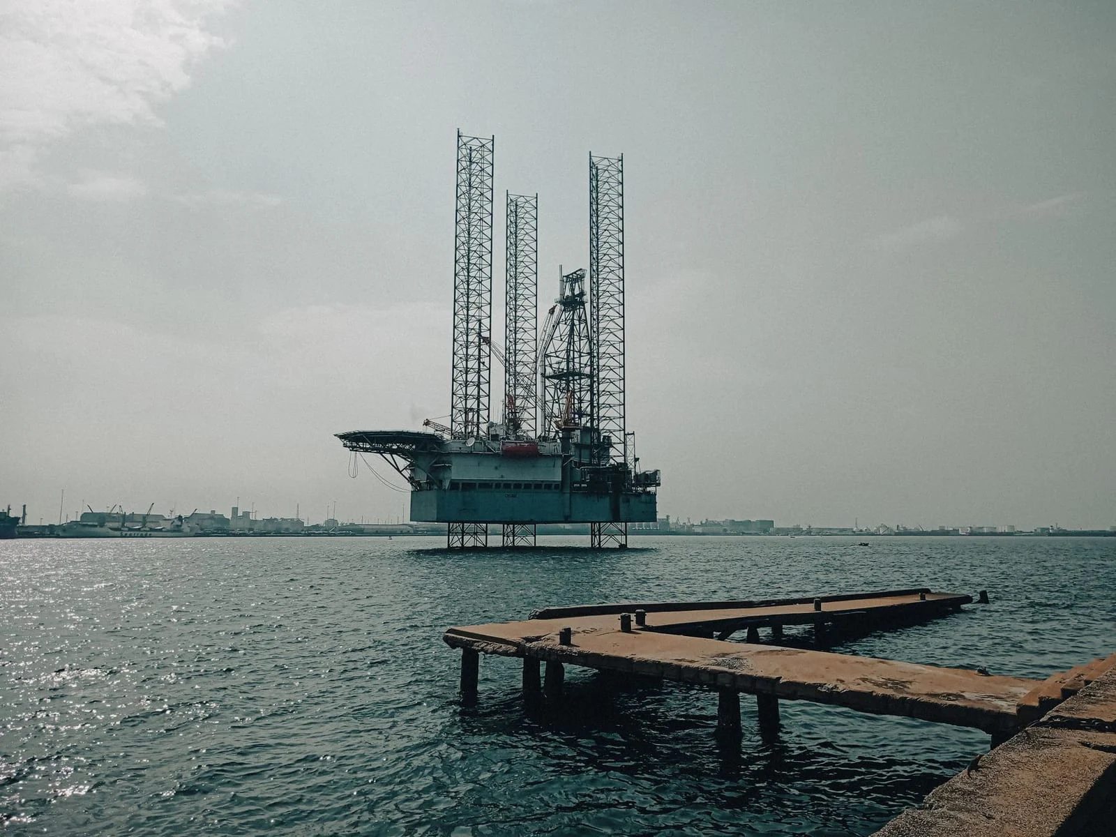 Offshore platform sea structure