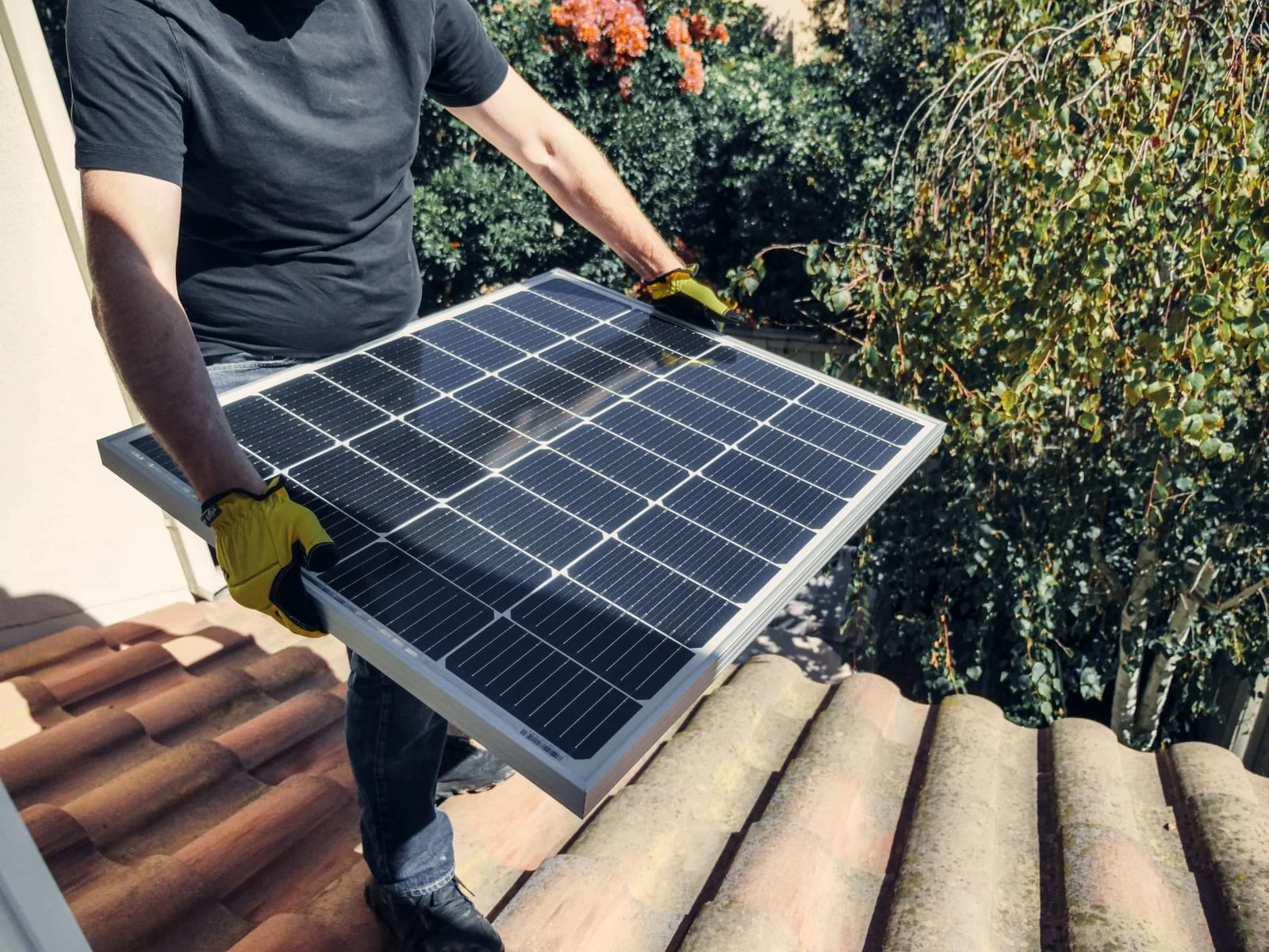 Solar thermal collector roof panel