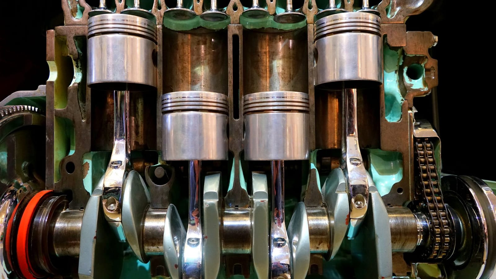 Engine crankshaft automotive metal