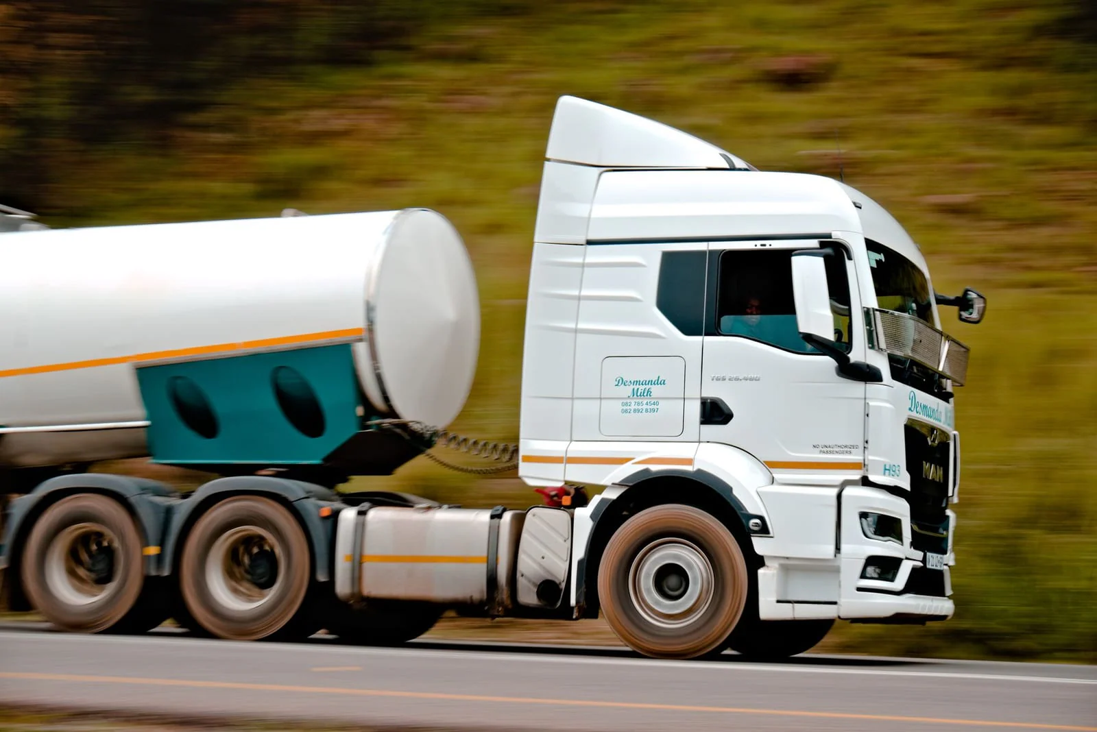Metal fuel tank truck