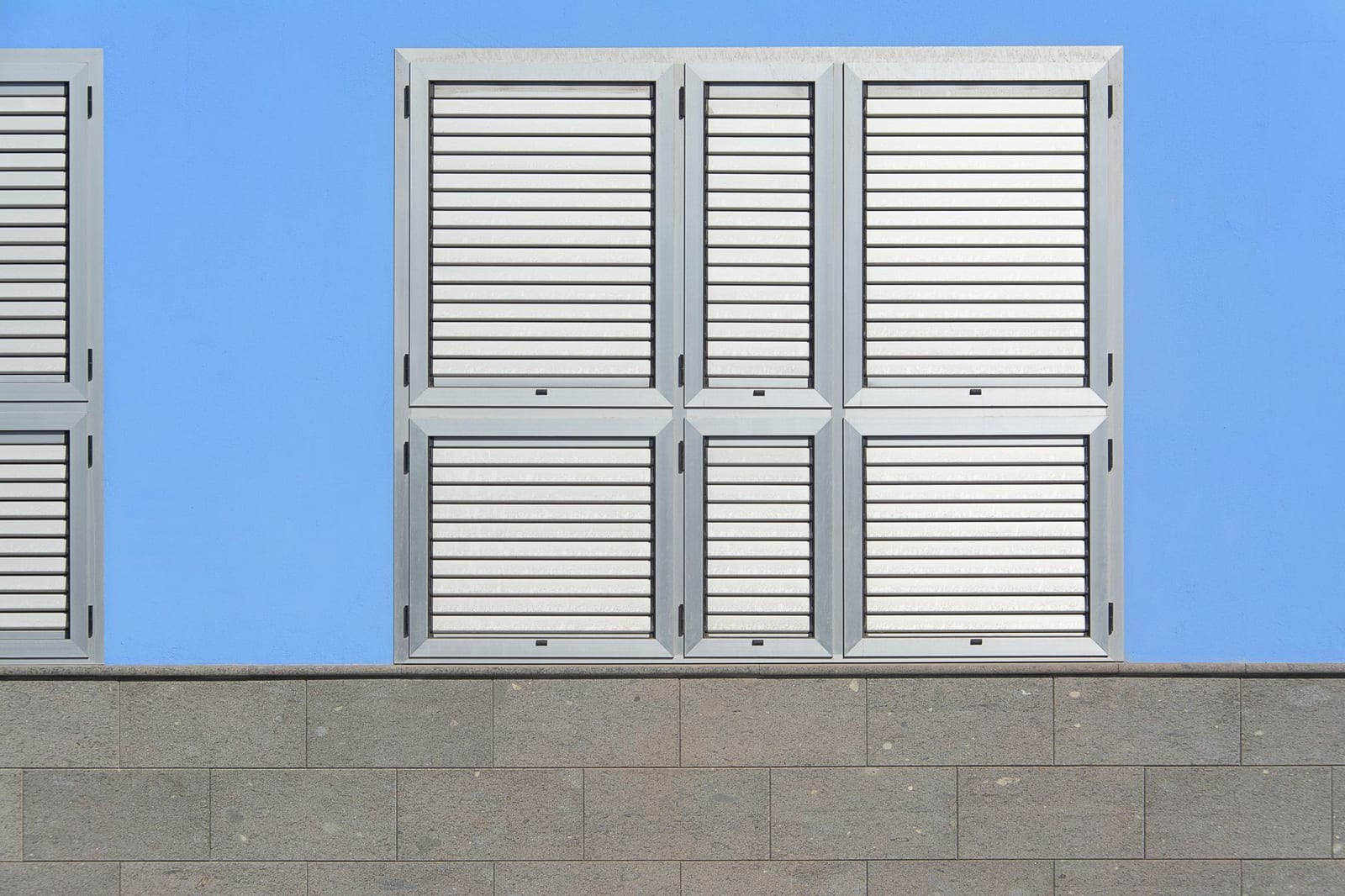 Aluminium window frames facade