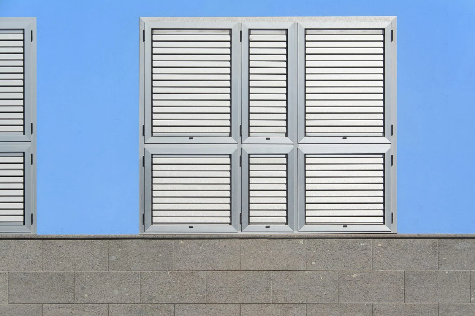 Aluminium window frames facade